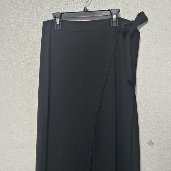 BCBGMAXAZRIA skirt/pant style wide leg size xs - Picture 2 of 15